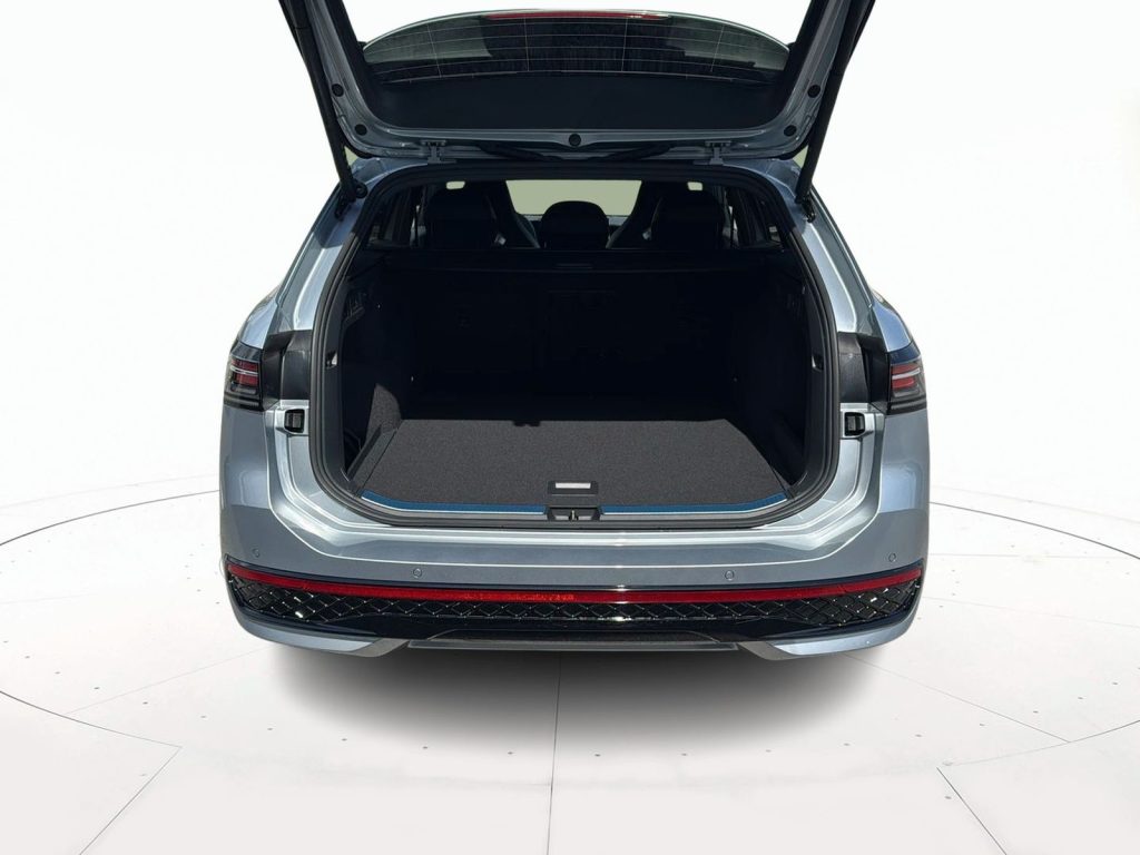 VOLKSWAGEN Passat Nuova Passat R-Line 2.0 TDI SCR 110 kW (150 CV) DS - 11