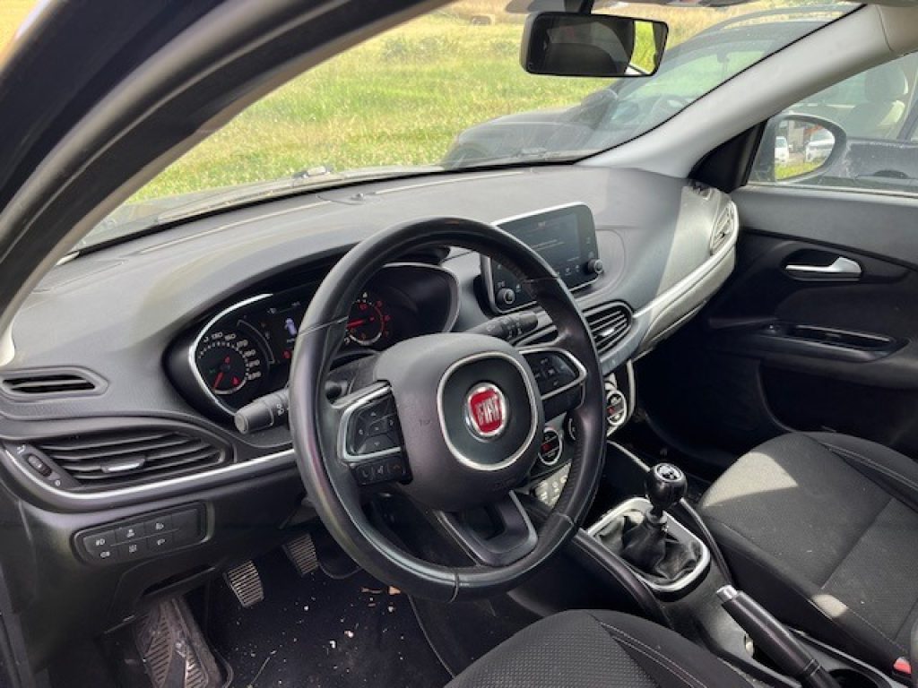FIAT Tipo 1.6 Mjt S&S SW Lounge - 6