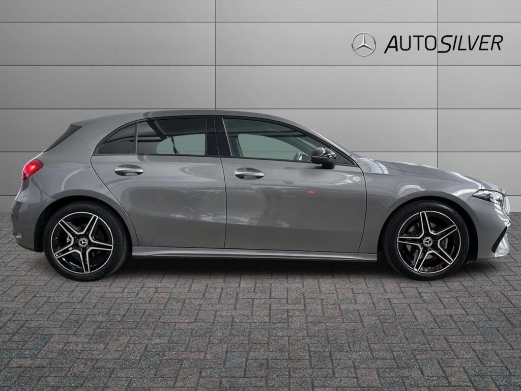 MERCEDES-BENZ A 200 d Automatic AMG Line Premium Plus - 5