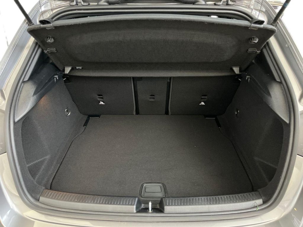 MERCEDES-BENZ A 200 d Automatic AMG Line Premium Plus - 13