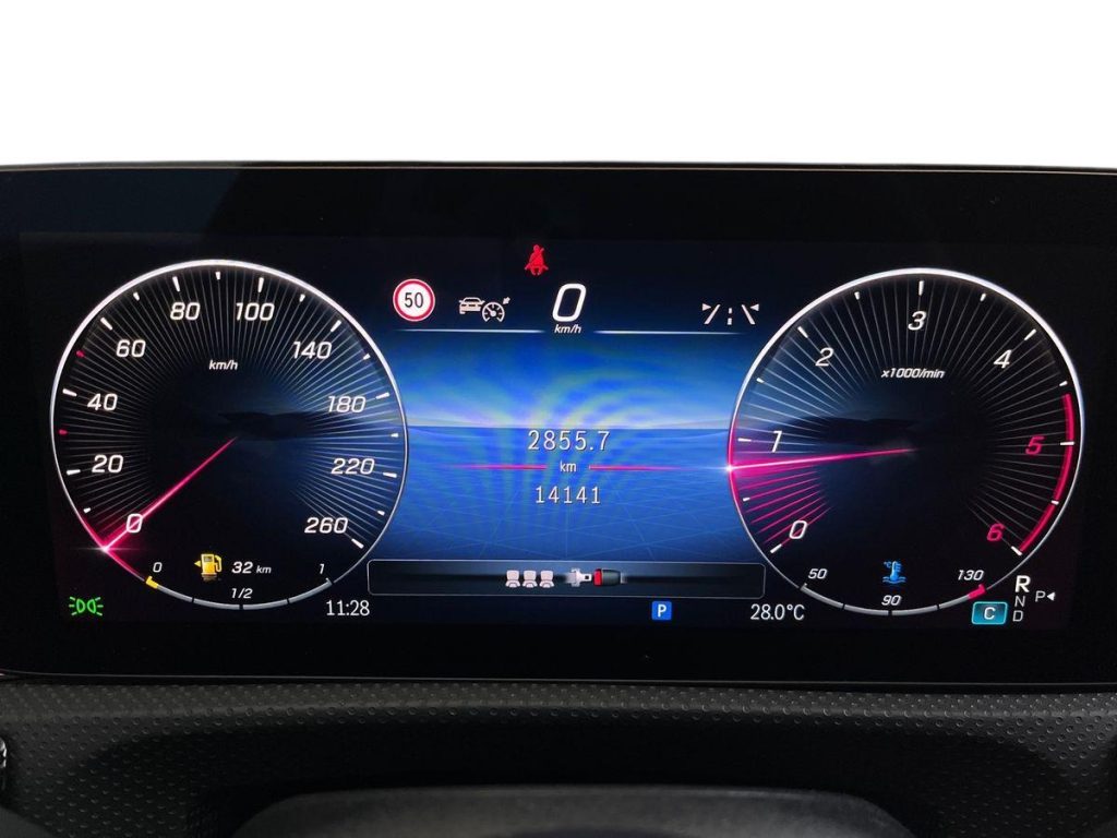 MERCEDES-BENZ A 200 d Automatic AMG Line Premium Plus - 8