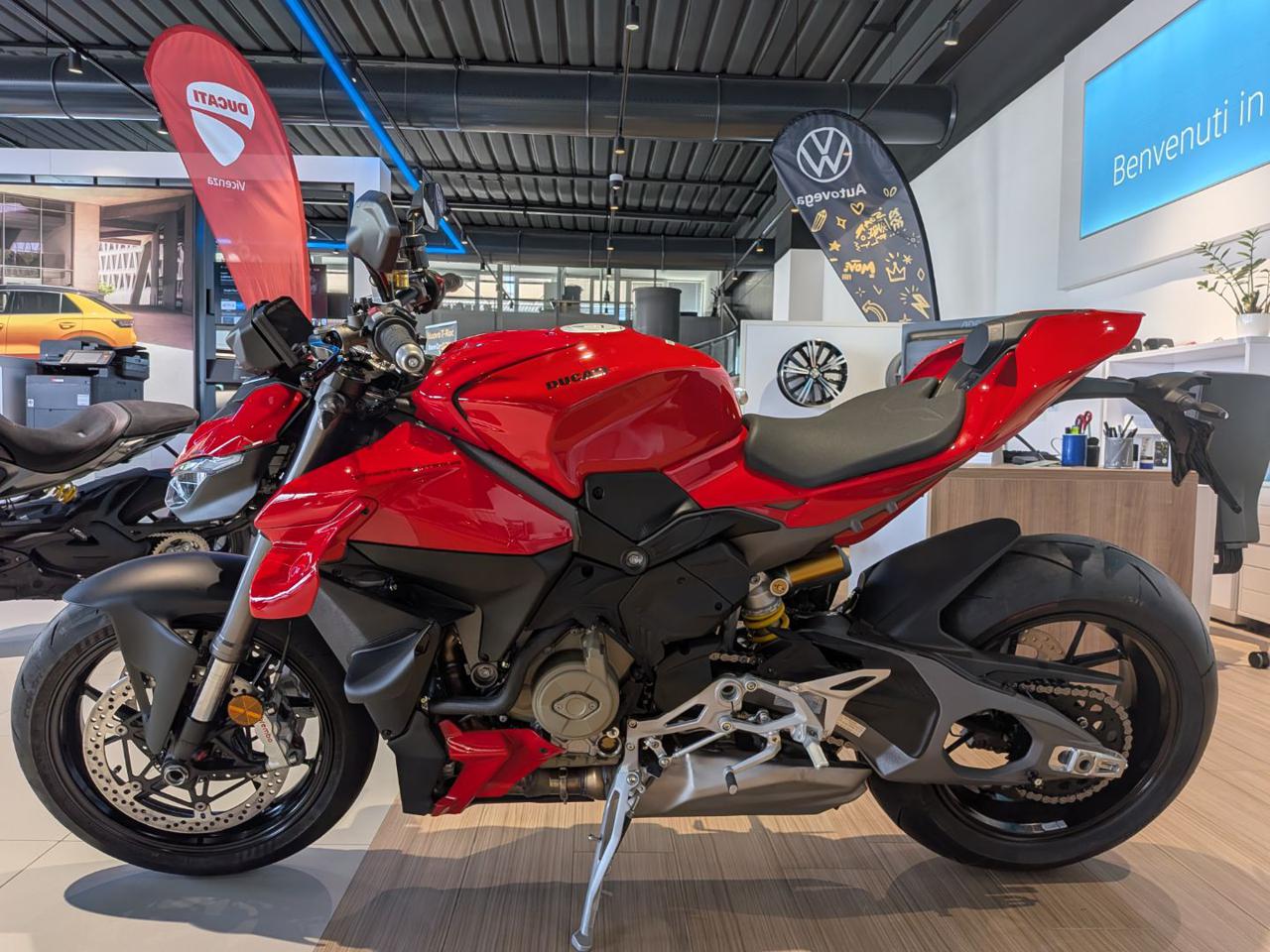 DUCATI Streetfighter V4 V4 RED - 5