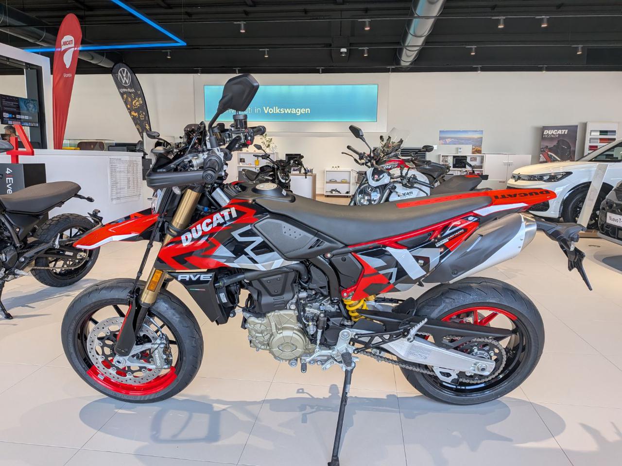 DUCATI Hypermotard 698 RVE - 4
