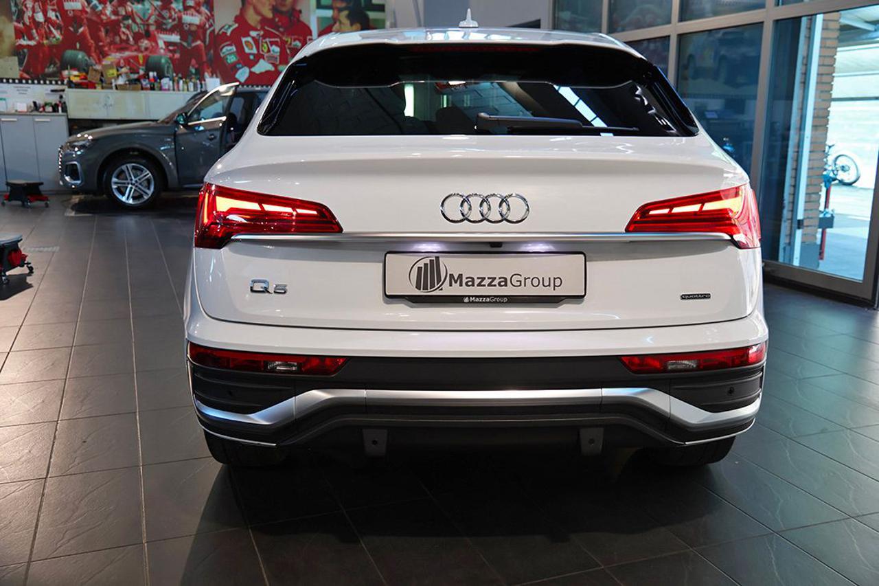 AUDI Q5 40 TDI Sportback Quattro S-Tronic S-Line Plus - 8