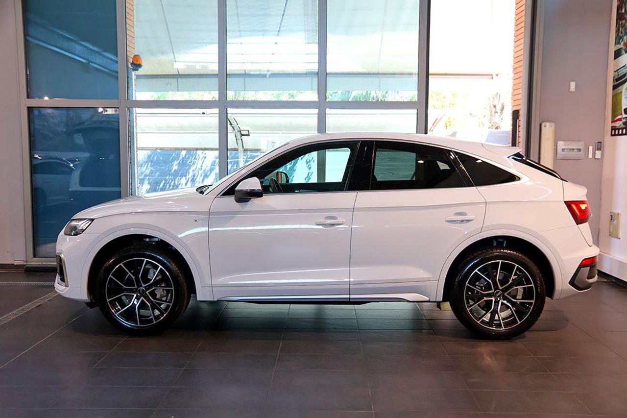 AUDI Q5 40 TDI Sportback Quattro S-Tronic S-Line Plus - 3