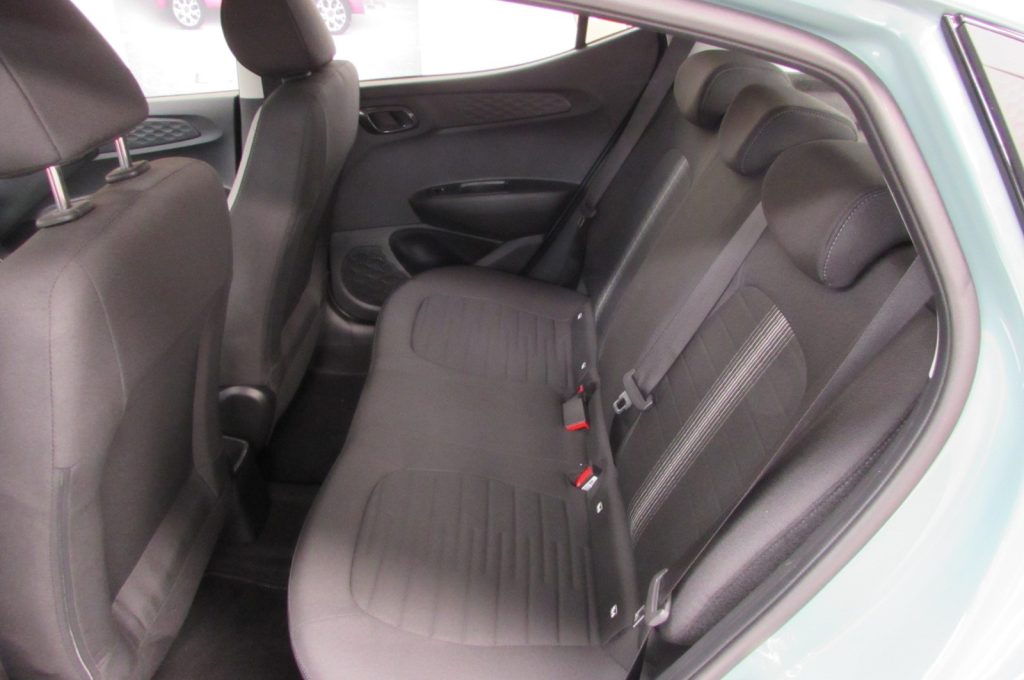 HYUNDAI i10 1.0 MPI AT Connectline - 14