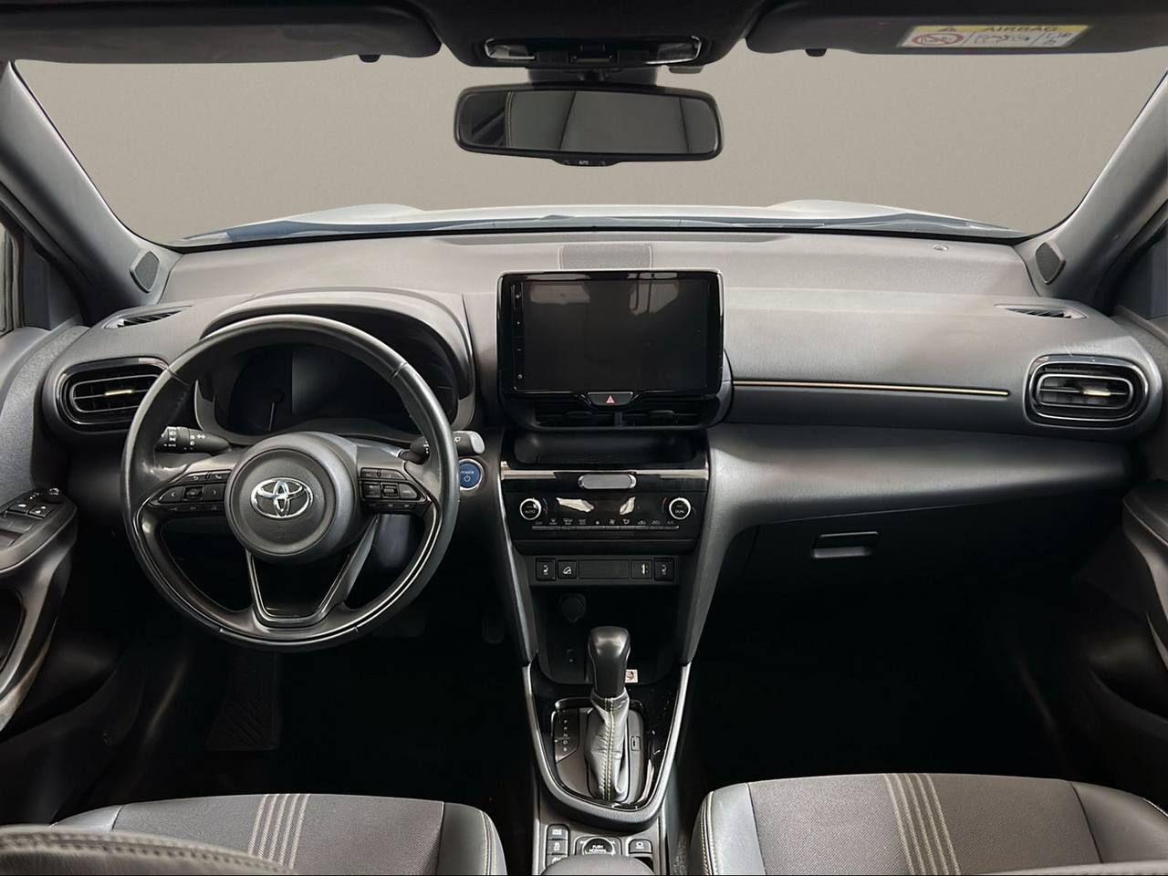 TOYOTA Yaris Cross 1.5 Hybrid 5p. E-CVT AWD-i Adventure - 13