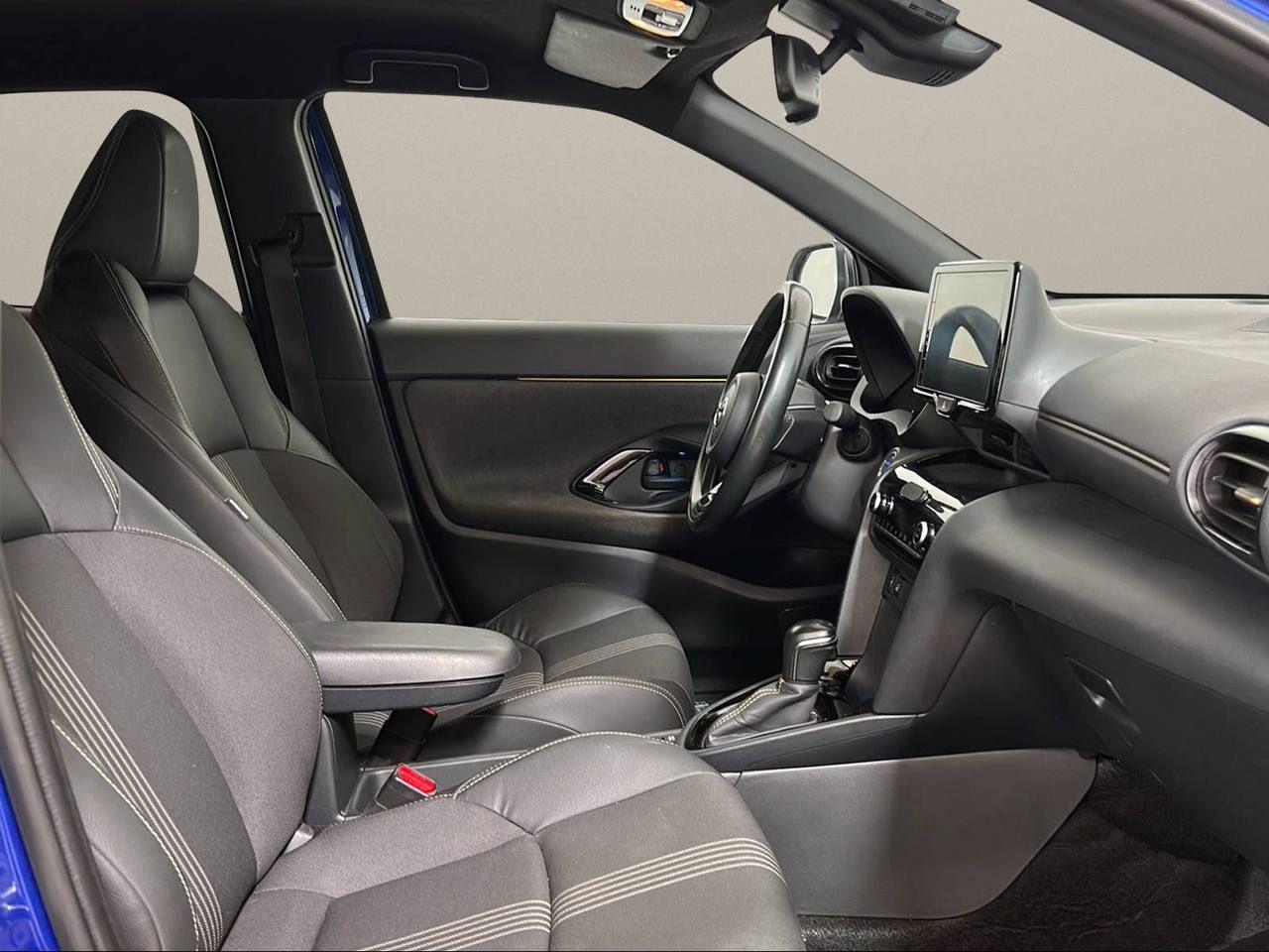 TOYOTA Yaris Cross 1.5 Hybrid 5p. E-CVT AWD-i Adventure - 11