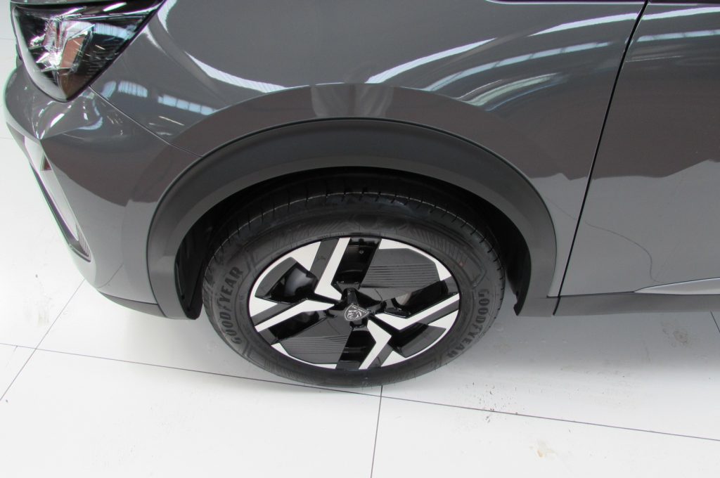 PEUGEOT 2008 PureTech 100 S&S Allure KM ZERO - 6