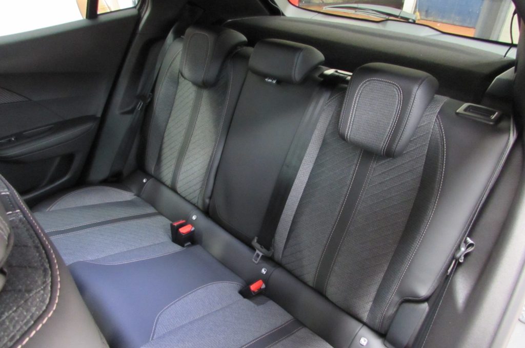 PEUGEOT 2008 PureTech 100 S&S Allure KM ZERO - 13