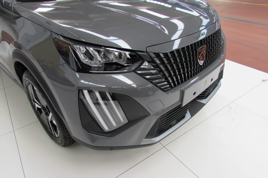 PEUGEOT 2008 PureTech 100 S&S Allure KM ZERO - 17