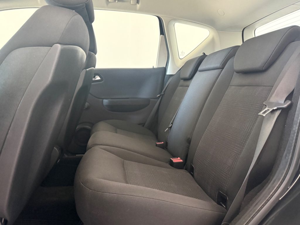 MERCEDES-BENZ A 160 BlueEFFICIENCY Executive - 22
