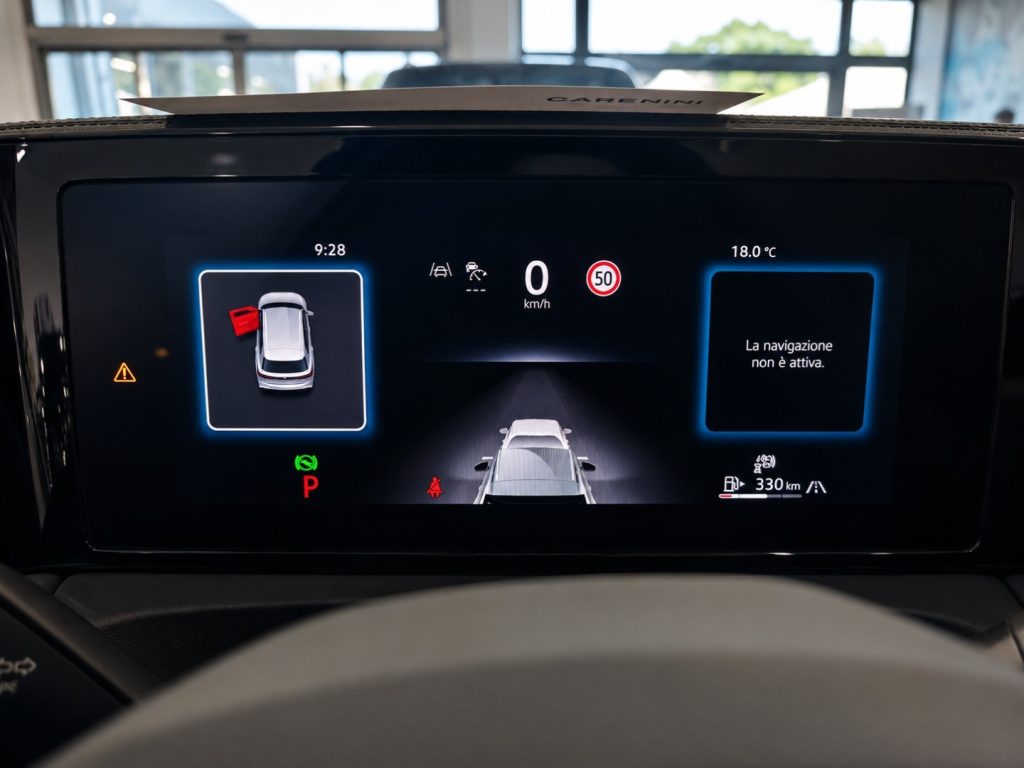 VOLKSWAGEN Tiguan R-Line 2.0 TDI 150 CV Automatic DSG Aziendale - 18