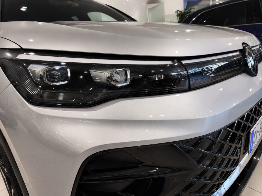 VOLKSWAGEN Tiguan R-Line 2.0 TDI 150 CV Automatic DSG Aziendale - 23