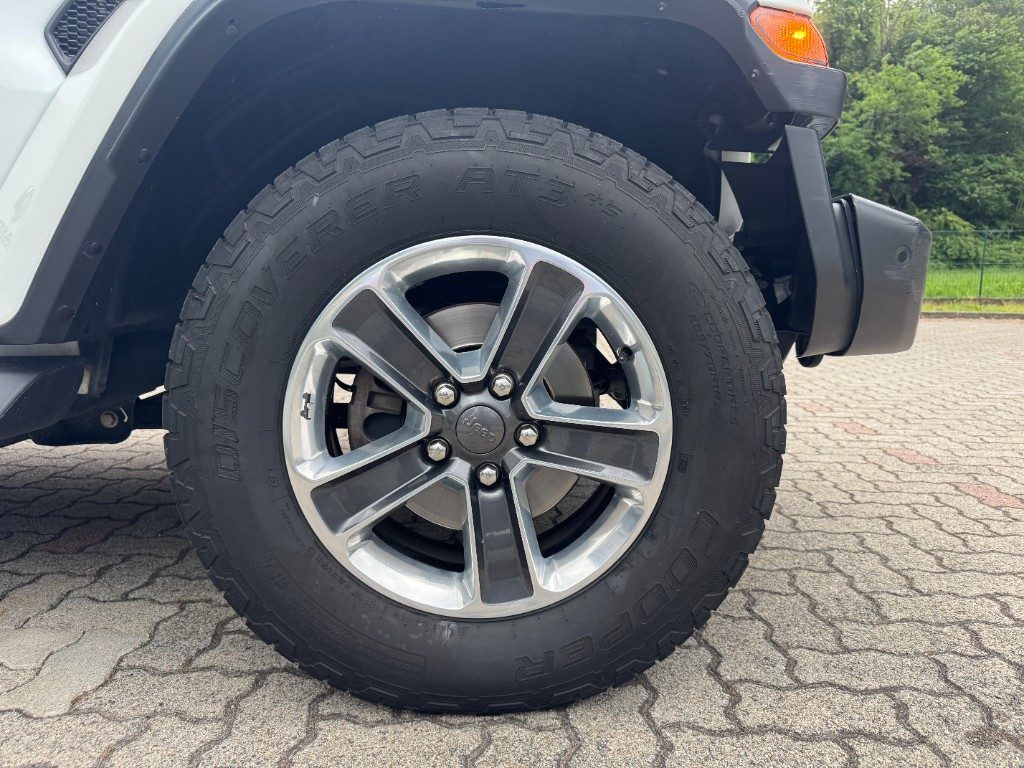 JEEP Wrangler Unlimited 2.2 Mjt II Sahara +GANCIO TRAINO - 11