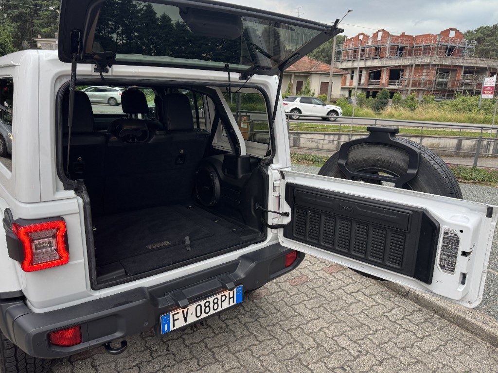 JEEP Wrangler Unlimited 2.2 Mjt II Sahara +GANCIO TRAINO - 17