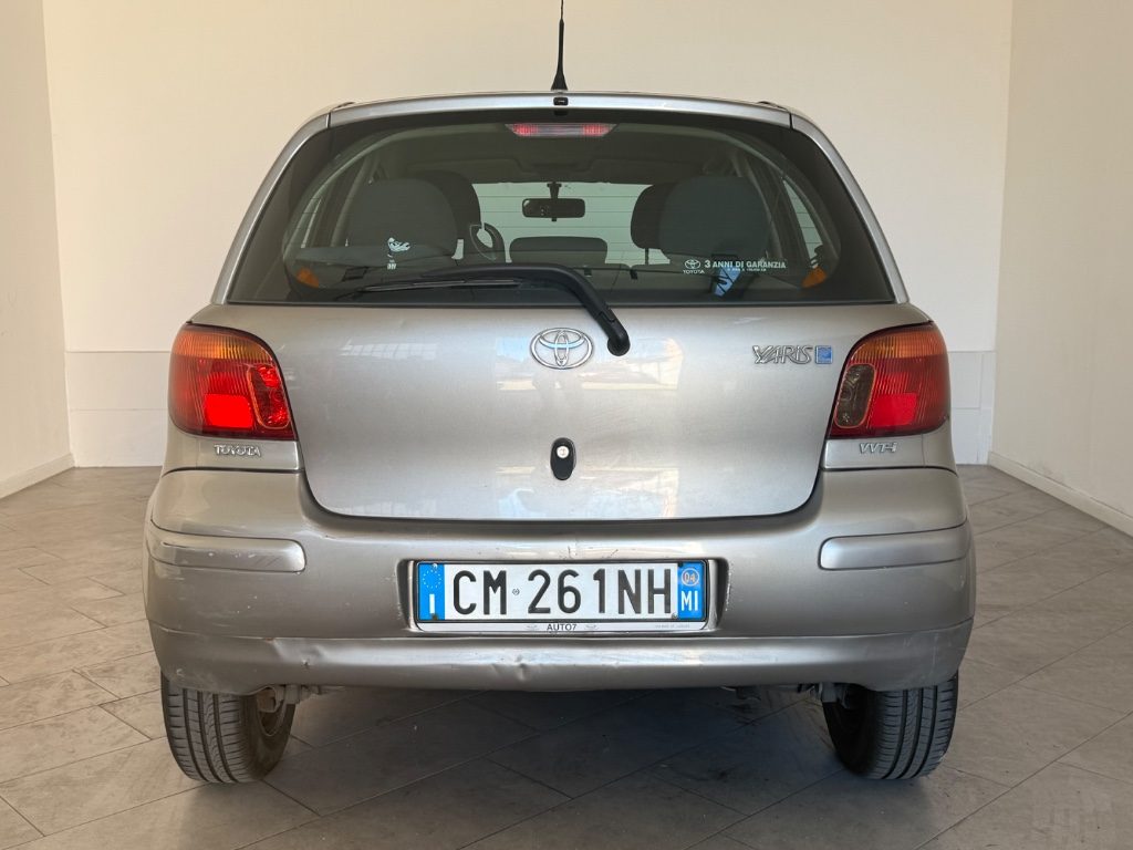 TOYOTA Yaris 1.3i 16V cat 5 porte Sol Blue - 6
