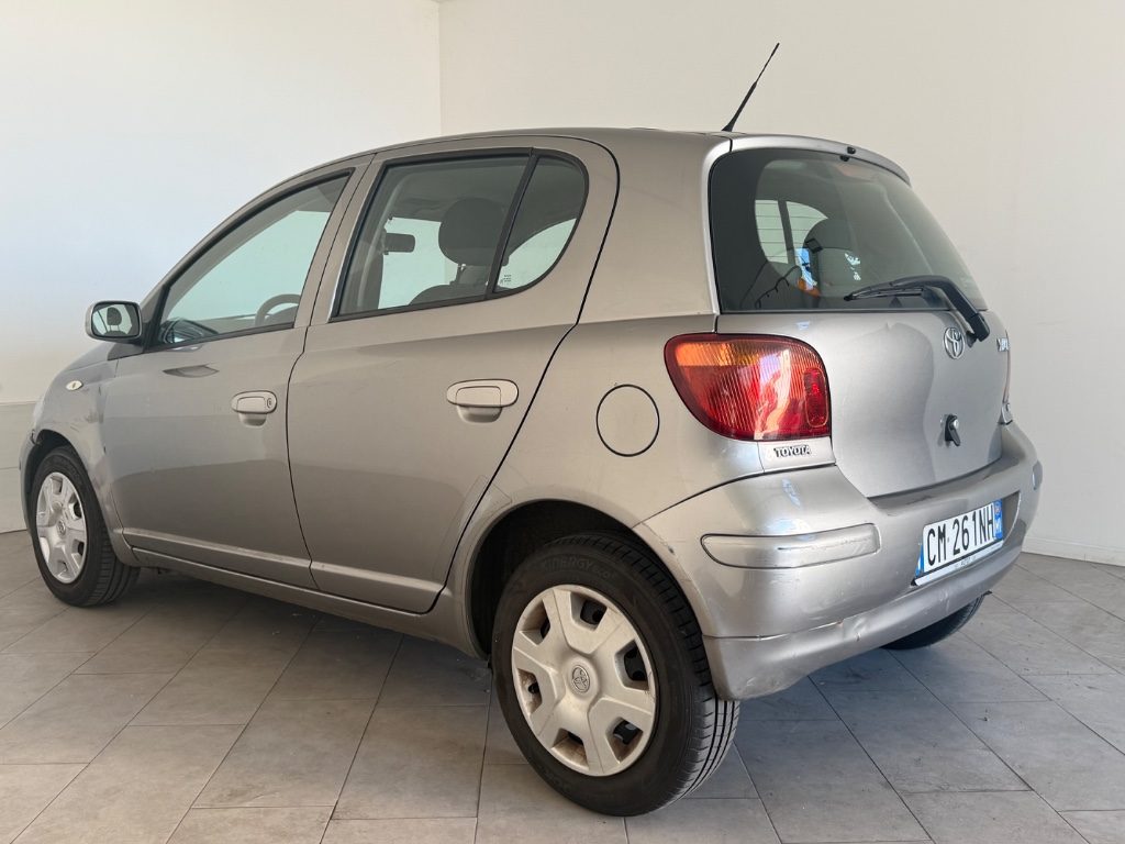 TOYOTA Yaris 1.3i 16V cat 5 porte Sol Blue - 7