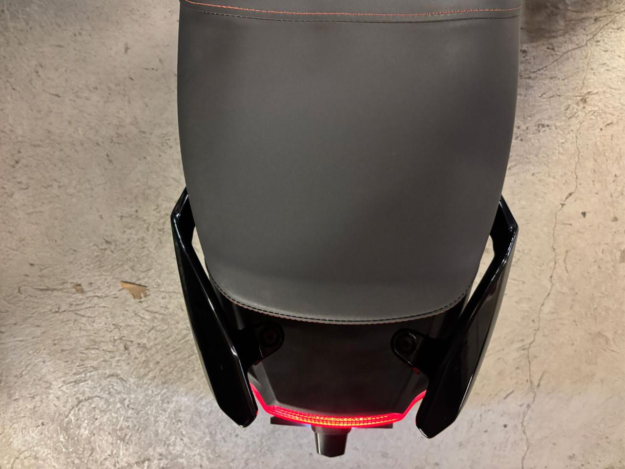 SEAT MO eScooter 125 Red - 7