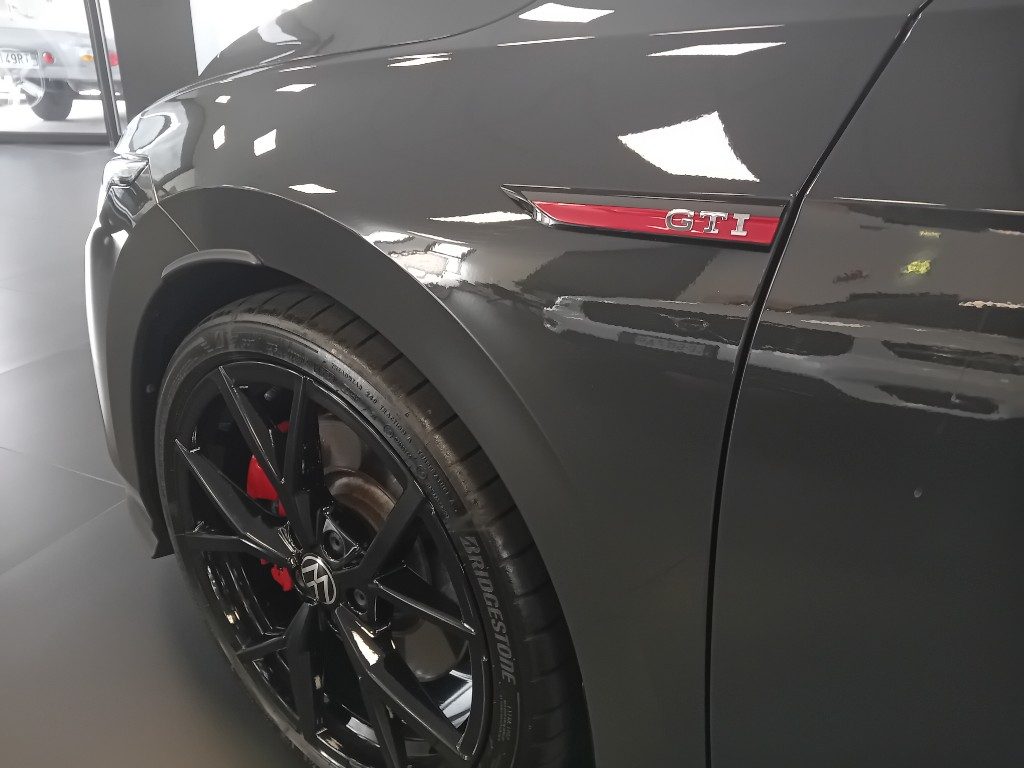 Clicca per ingrandire Golf - 2.0 TSI GTI