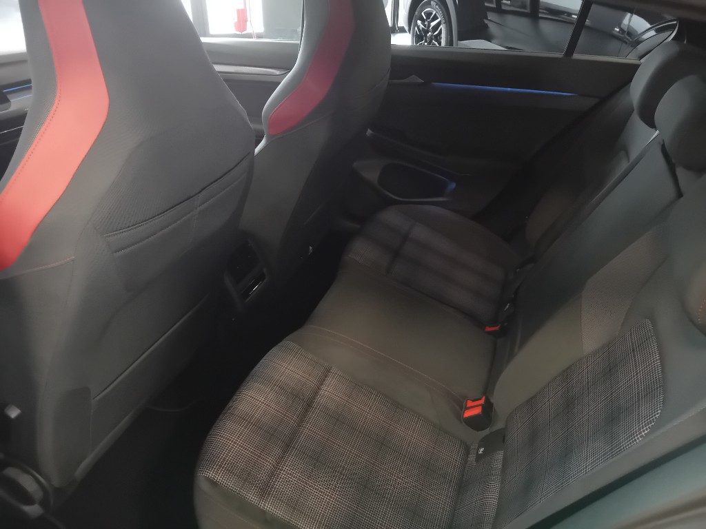 Clicca per ingrandire Golf - 2.0 TSI GTI