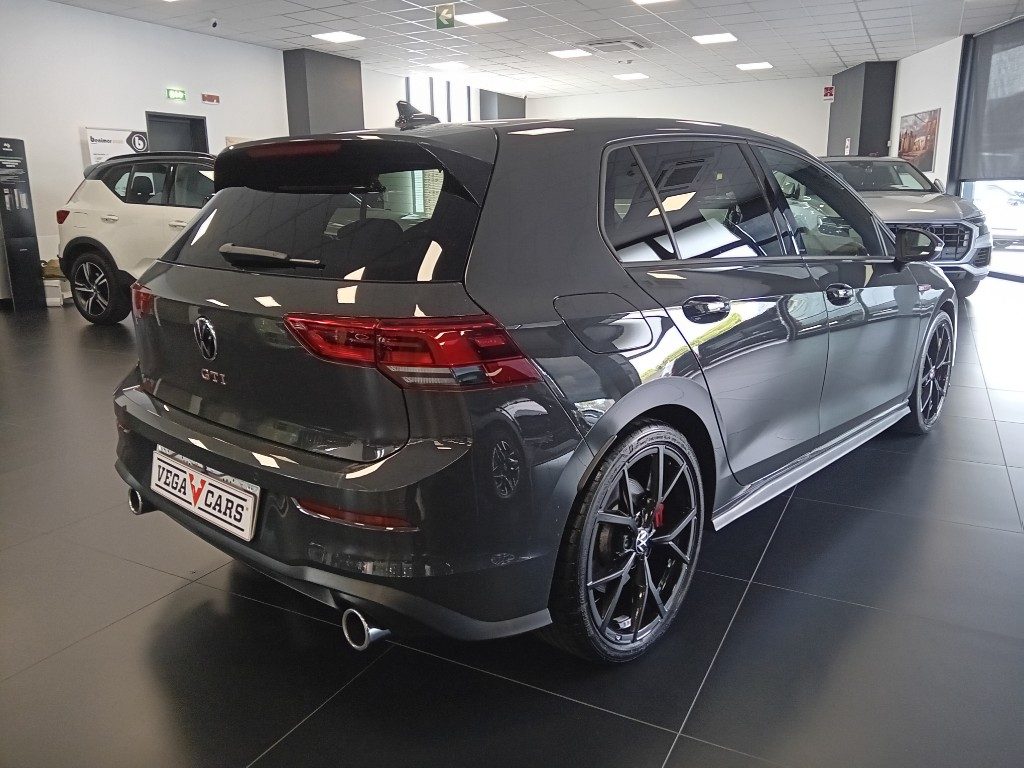 Clicca per ingrandire Golf - 2.0 TSI GTI