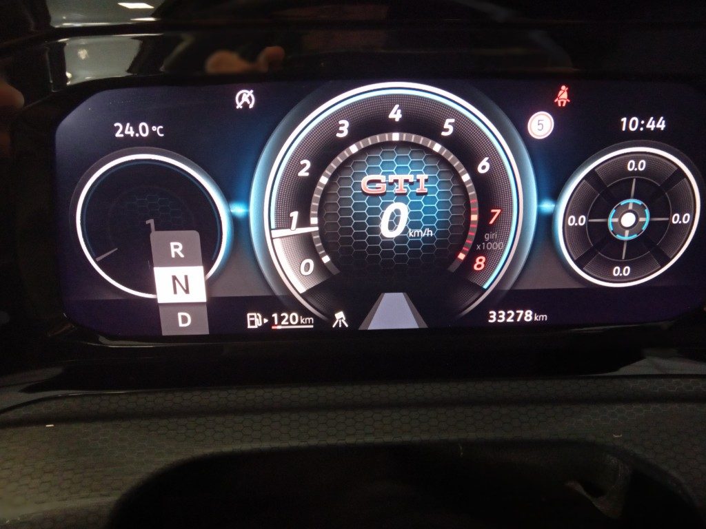 Clicca per ingrandire Golf - 2.0 TSI GTI