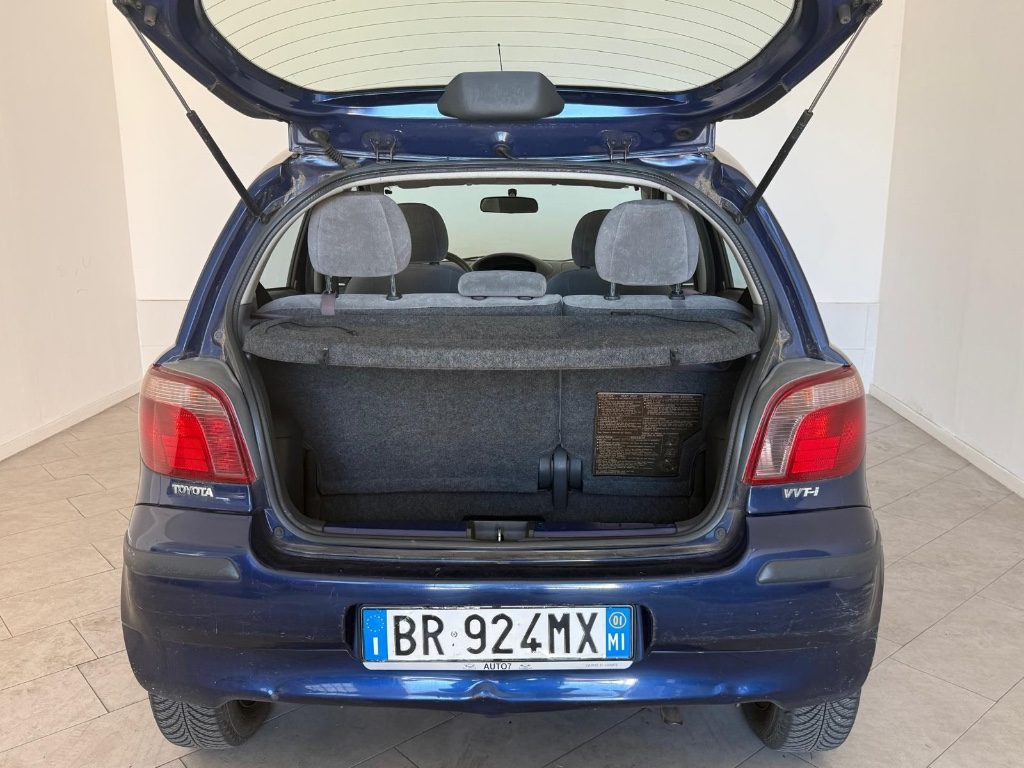 TOYOTA Yaris 1.0i 16V cat 5 porte - 7