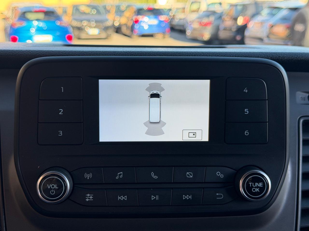 FORD Transit Custom 320 2.0 EcoBlue Hybrid 130 PC Combi Trend - 13