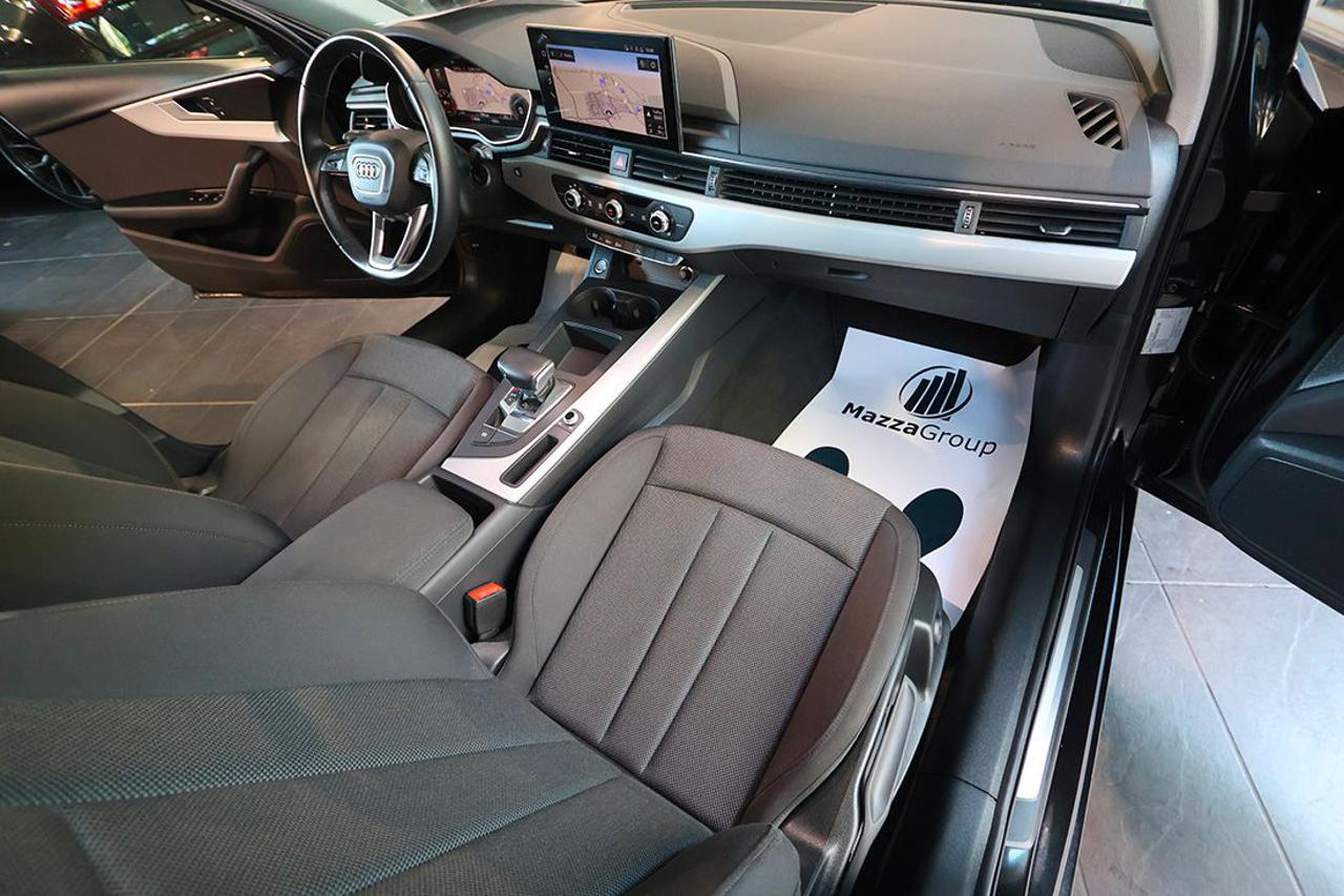 AUDI A4 30 TDI Avant S-Tronic Business - 16