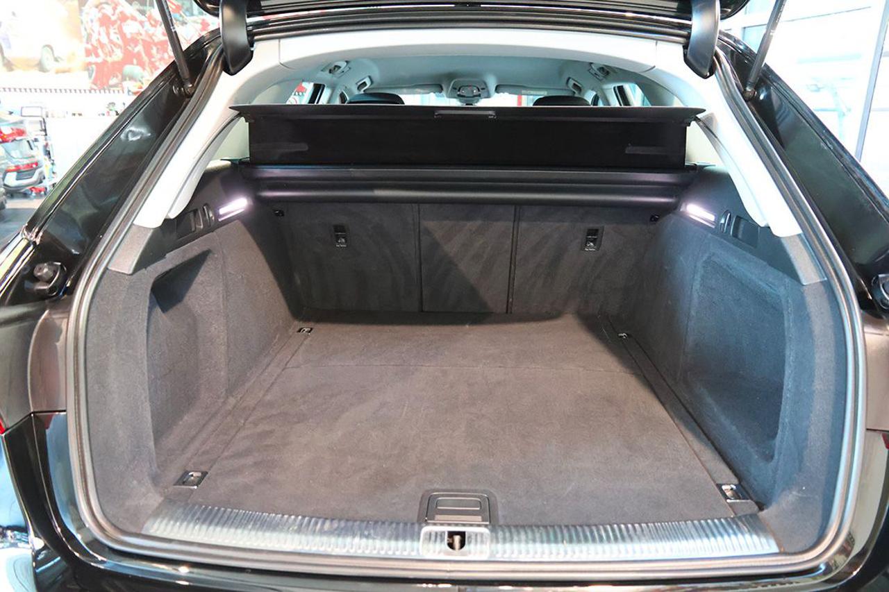AUDI A4 30 TDI Avant S-Tronic Business - 12