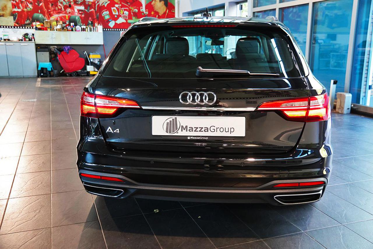AUDI A4 30 TDI Avant S-Tronic Business - 8