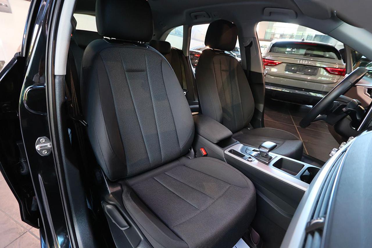 AUDI A4 30 TDI Avant S-Tronic Business - 17