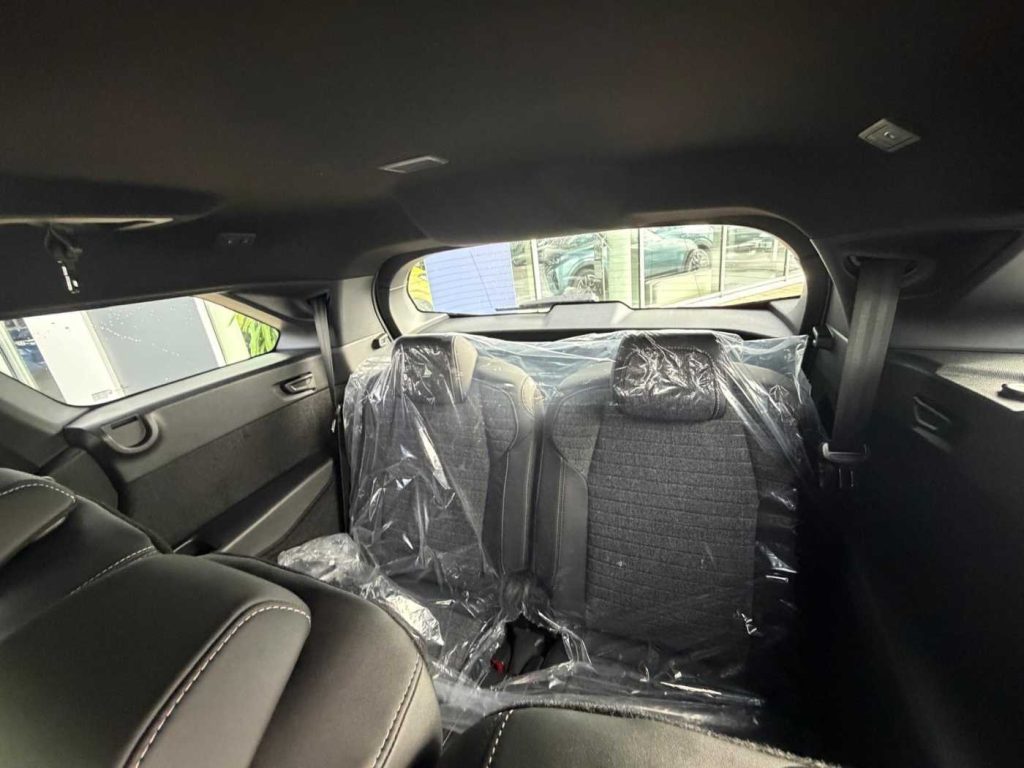 PEUGEOT 5008 Hybrid 145 e-DCS6 Allure - 12