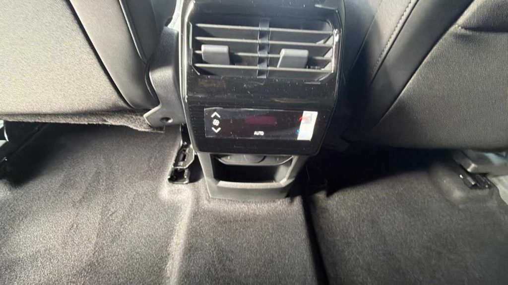 PEUGEOT 5008 Hybrid 145 e-DCS6 Allure - 13