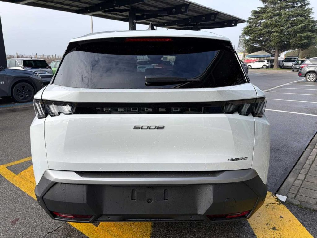 PEUGEOT 5008 Hybrid 145 e-DCS6 Allure - 7