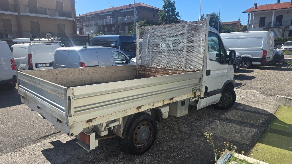 RENAULT Master T35 2.3 dCi/100 PL Cassone fisso E4 - 4