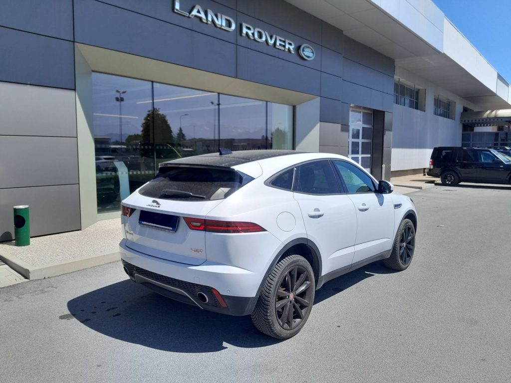 JAGUAR E-Pace 2.0D i4 180cv S AUTO AWD - 8