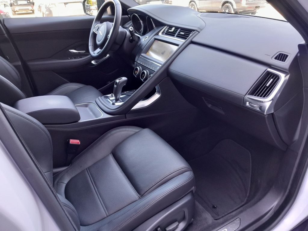 JAGUAR E-Pace 2.0D i4 180cv S AUTO AWD - 11