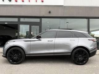 Clicca per ingrandire Range Rover Velar - 3.0D l6 300 CV R-Dynamic Black*TETTO APRIBILE/ R22