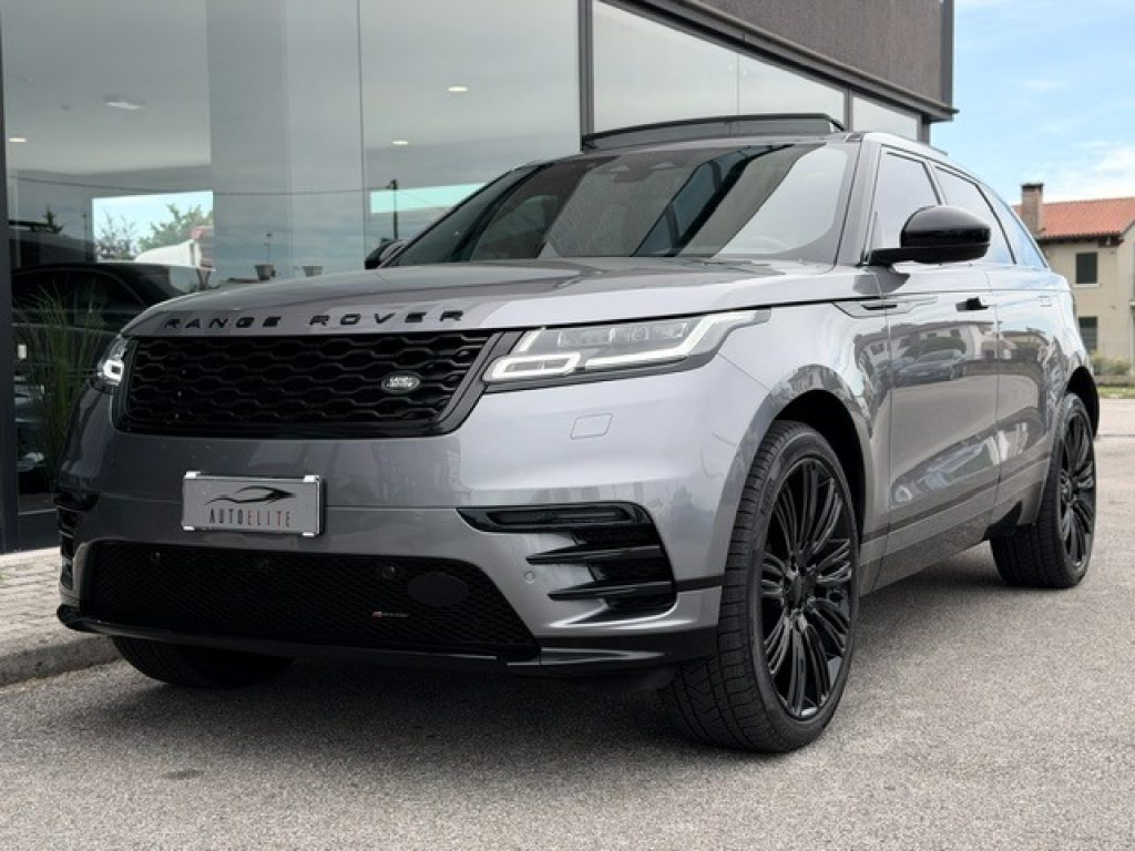 Clicca per ingrandire Range Rover Velar - 3.0D l6 300 CV R-Dynamic Black*TETTO APRIBILE/ R22