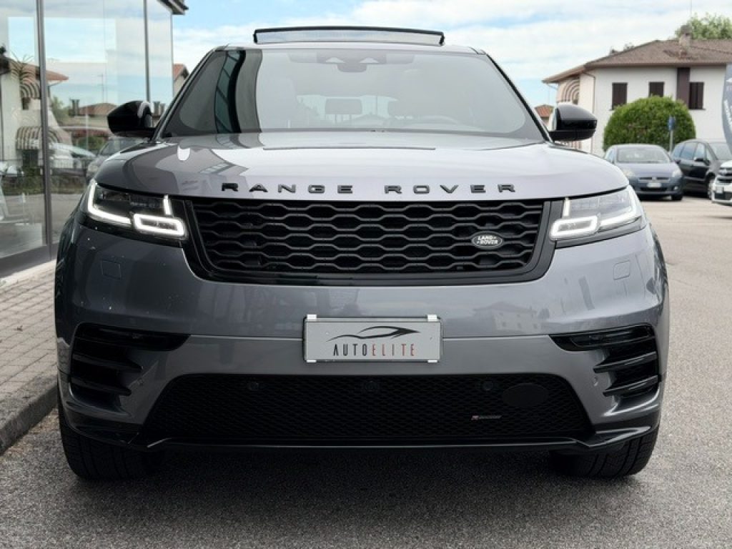 Clicca per ingrandire Range Rover Velar - 3.0D l6 300 CV R-Dynamic Black*TETTO APRIBILE/ R22