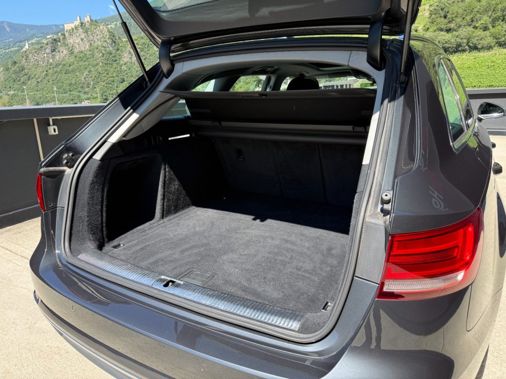 AUDI A4 Avant 3.0 TDI quattro tiptronic Design Pano Navi - 20