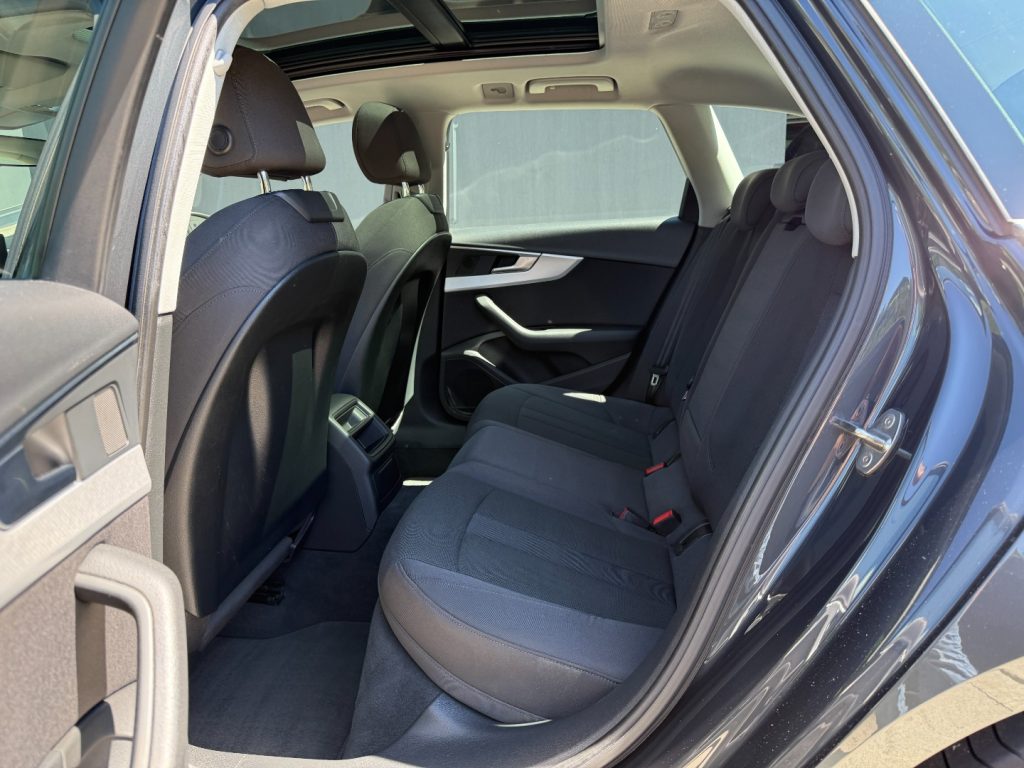 AUDI A4 Avant 3.0 TDI quattro tiptronic Design Pano Navi - 5