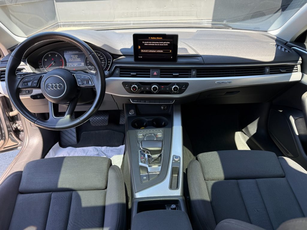 AUDI A4 Avant 3.0 TDI quattro tiptronic Design Pano Navi - 6