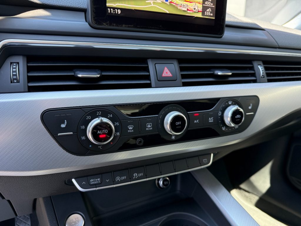 AUDI A4 Avant 3.0 TDI quattro tiptronic Design Pano Navi - 14