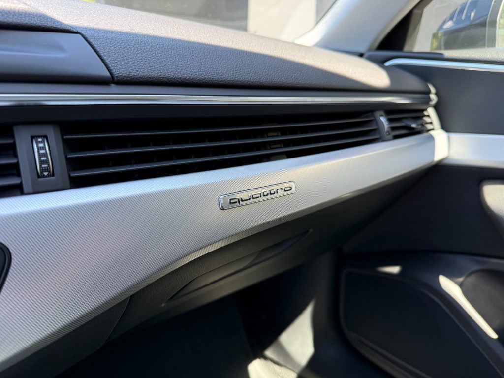 AUDI A4 Avant 3.0 TDI quattro tiptronic Design Pano Navi - 18