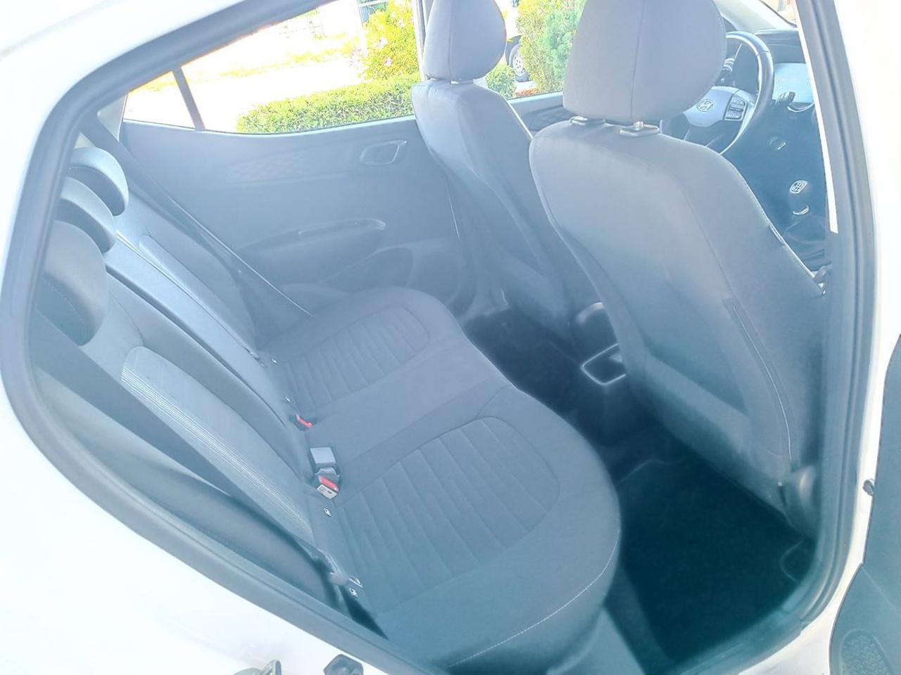 HYUNDAI i10 1.0 MPI Connectline - 11