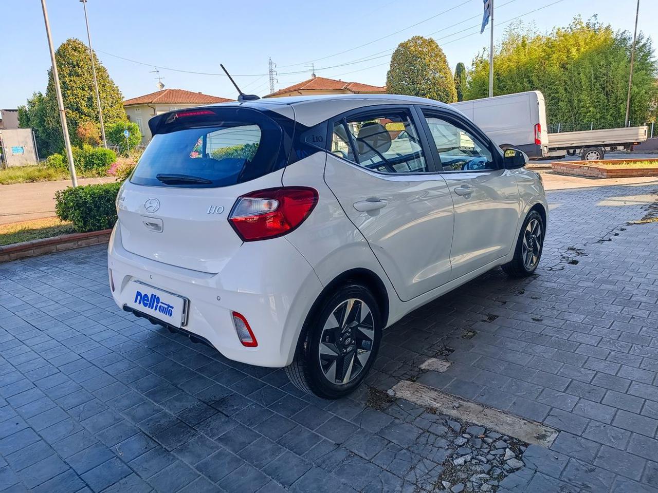 HYUNDAI i10 1.0 MPI Connectline - 24