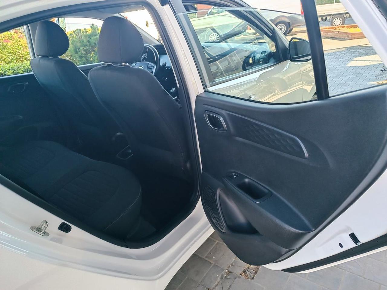 HYUNDAI i10 1.0 MPI Connectline - 12